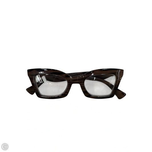 Accessory Tag By Cmb