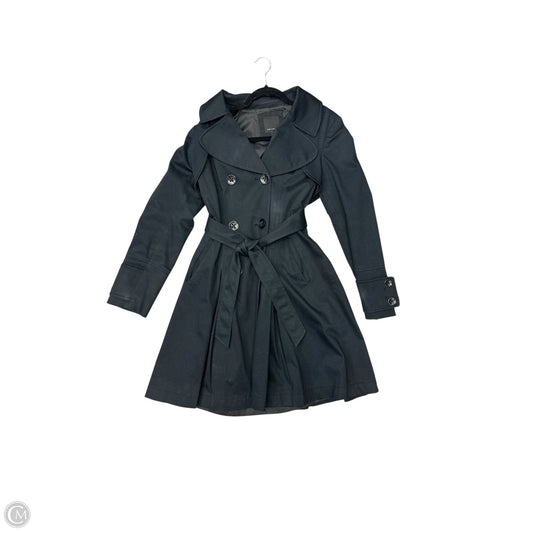 Coat Trench Coat By Clothes Mentor In Black, Size: M