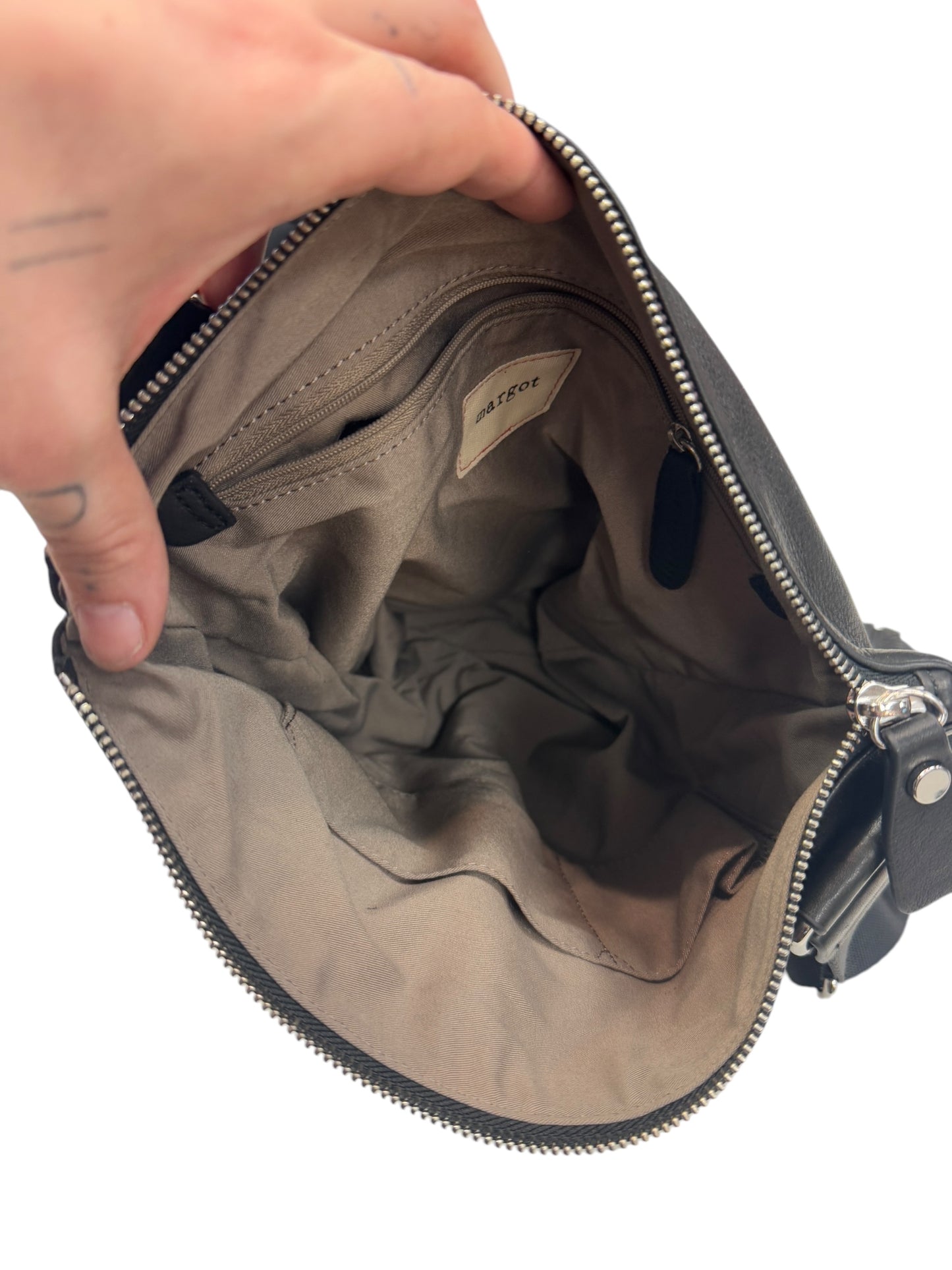 Crossbody Leather By Margot, Size: Medium